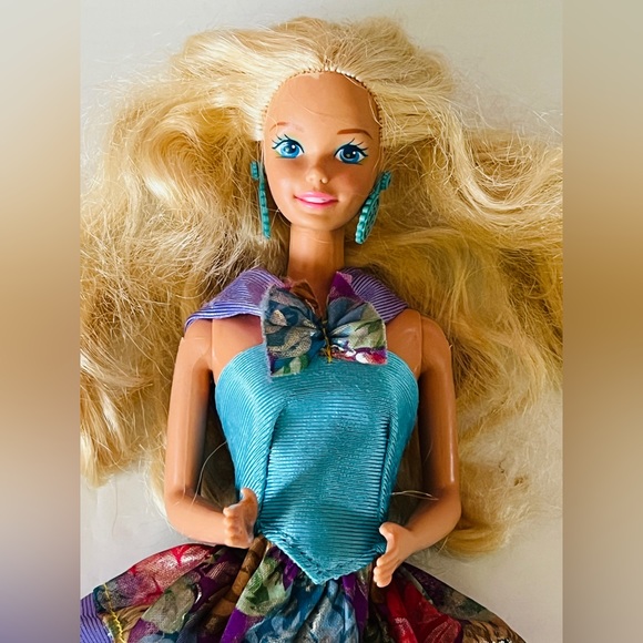 Barbie - Picture 5 of 10